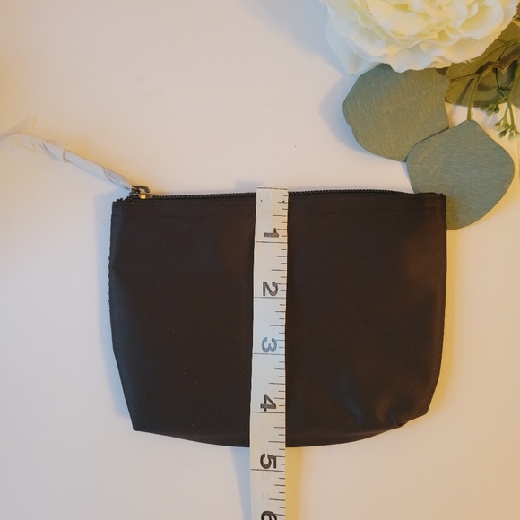 NWT, Victoria's Secret Limited Edition 3pcs Forever Angel travel case - Picture 9 of 15